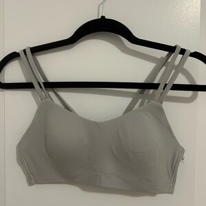 EUC Lululemon Like A Cloud Bra in 8